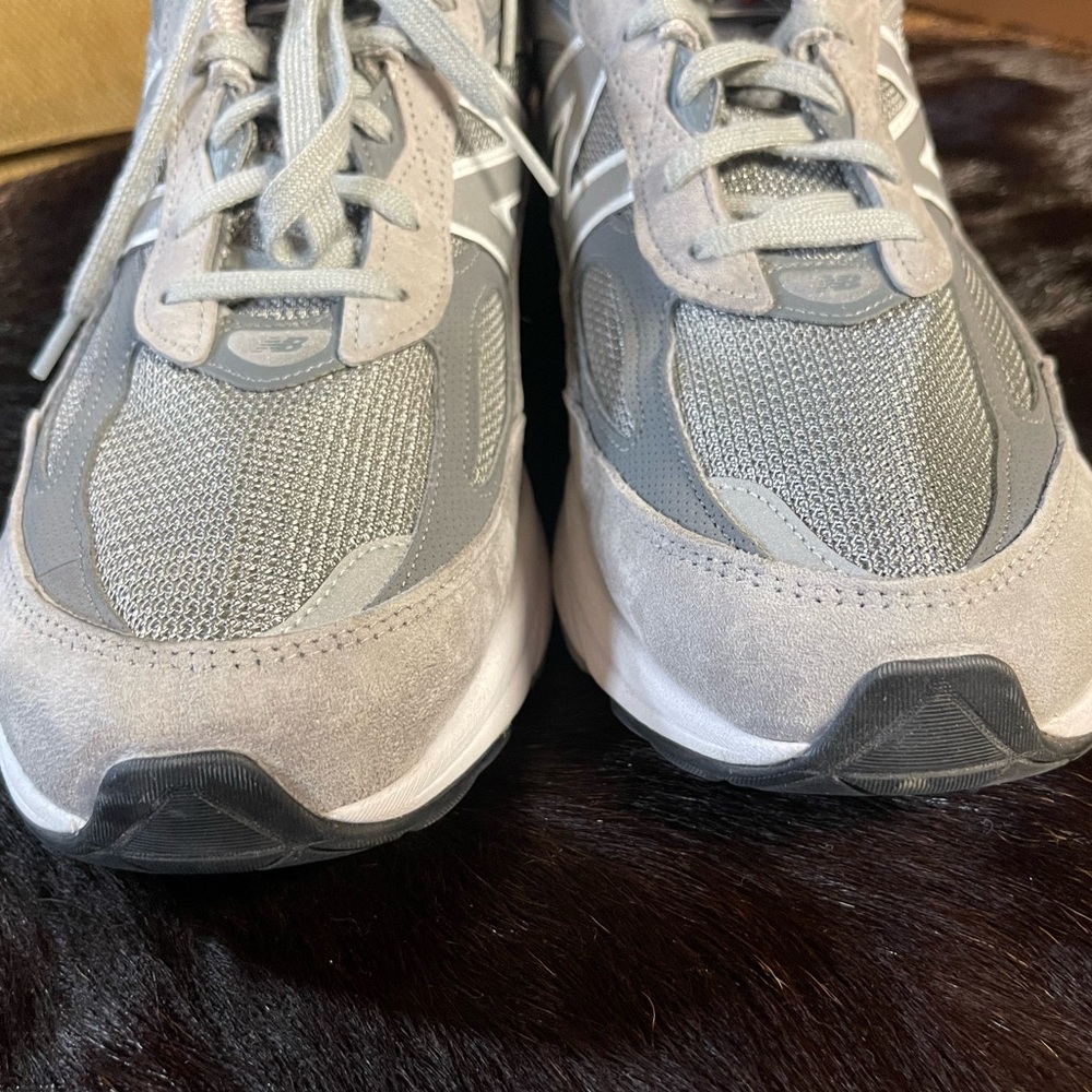 New Balance Gray Running Tennis Shoes - Picture 7 of 8